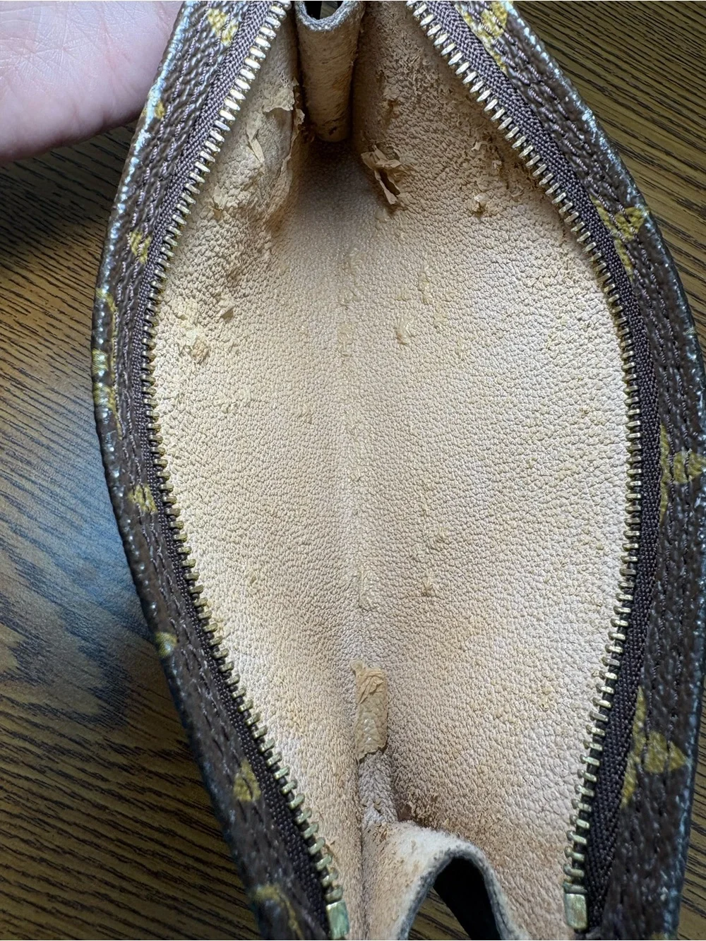 Vintage Louis Vuitton Toiletry Pouch 19 Monogram Canvas - TLC / Read Desc